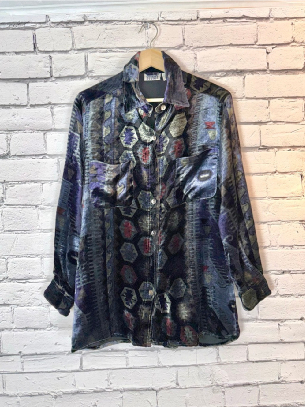 Women's Chico's Blue Long Sleeved Button Down Shirt Blue Black Aztec Boho Large